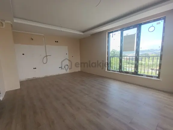 E.g.a Gayrimenkul Cumhuriyet Geniş Sıfır 2+1 Fırsat Daire !!! 2