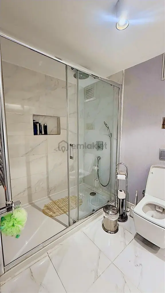 Alsancak'ın En Prestijli Noktasın'da 4+1 265 M² Lüks Daire 2