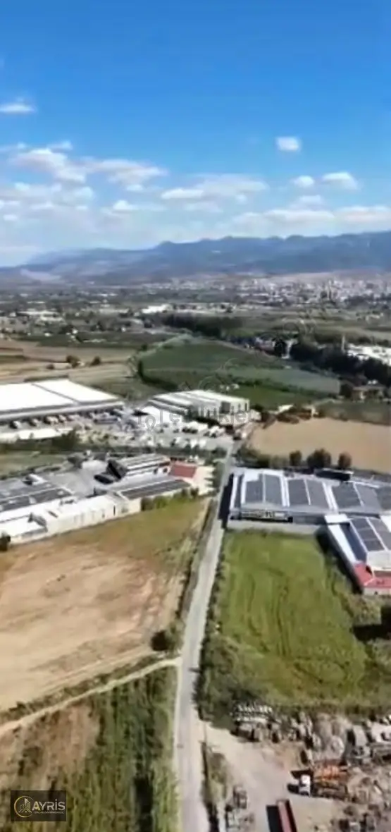 İzmir Menemen'de Satılık 6.140 M2 Depolama Alanına Uygun Tarla 2