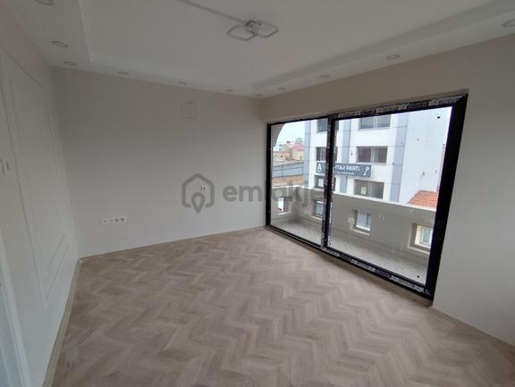 Merkezi Konumda Kiralık Ofisler Ve Dükkan 2