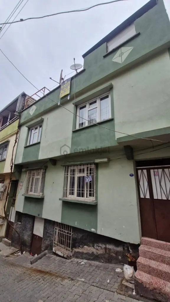 Emir Emlak Ofisinden Dumlupınar Mahallesinde Müstakil Ev 1