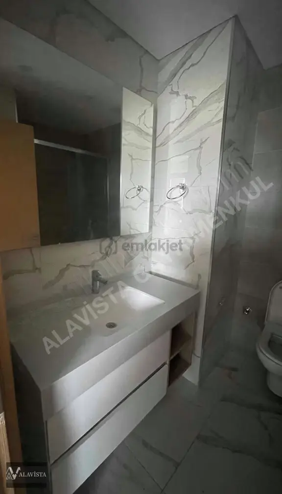 3. İstanbul Hasbahçe'de 2+1, 105m², Yol Cepheli Satılık Daire 2