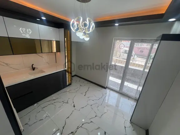 Sincan Selçuklu Mah Kredi Limitsiz Ön Cephe Salon Bağımsız Daire 1