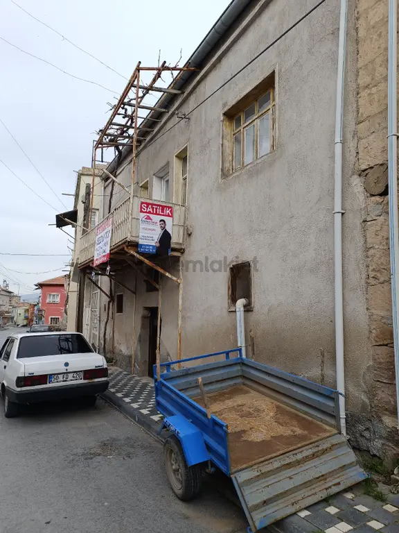 Kaçmaz Emlaktan Yeşilhisarda Satılık Müstakil Ev Merkezde 2
