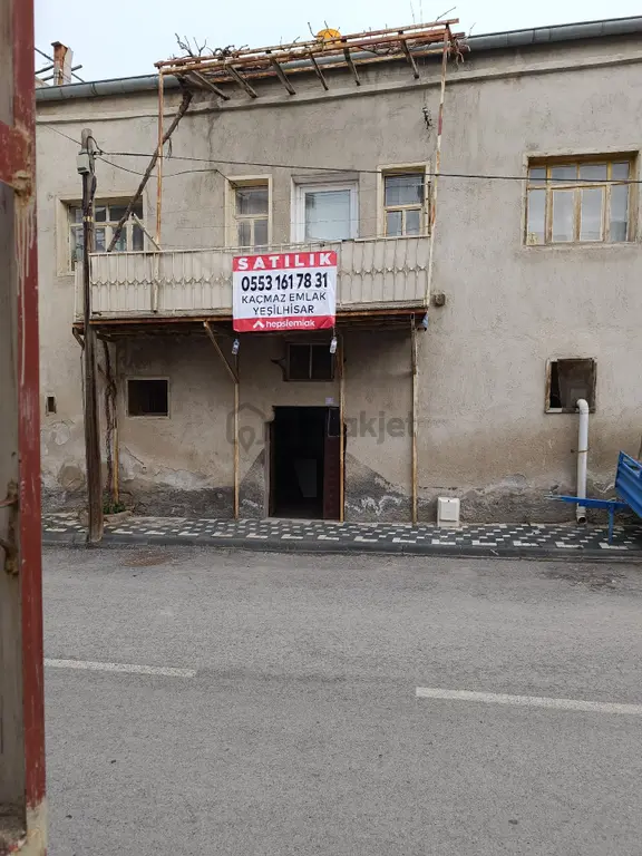 Kaçmaz Emlaktan Yeşilhisarda Satılık Müstakil Ev Merkezde 1