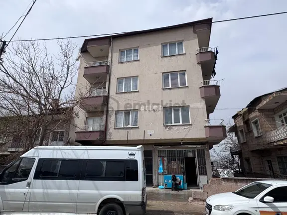 Şanlıbaba Emlaktan İbrahimpaşa Mah.satılık 3+1 Sobalı Daire 2