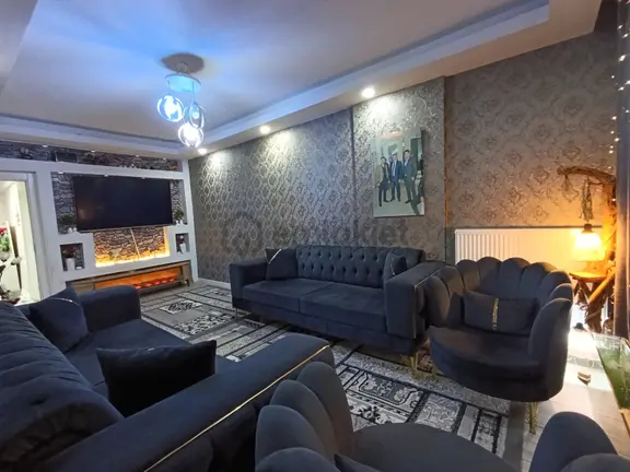 ** Kuzey Emlak'tan Demetgül Mah. 'de Metro Yanı 3+1 Ön Cephe ** 2