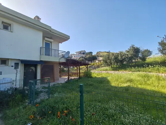 Seferihisar Atatürk Mahallesi Kiralık Deniz Manzaralı Lüx Villa 2