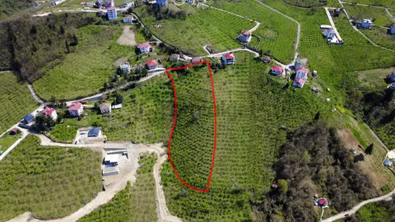 Trabzon Kireçhane Mahallesinde Satılık 4355 M2 Arazi 1