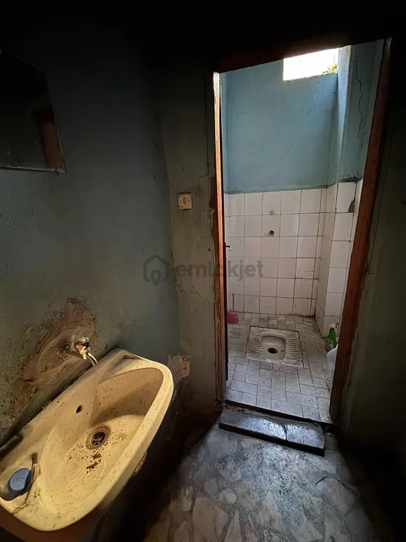 Kiralık Dükkan 130 M2 Köşebaşı Tuvaleti Mevcut 2