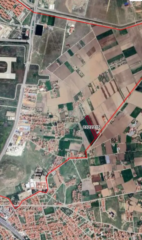 Özdemir'den Tepebaşı Gazipaşa Mah Satılık İmara Yakın 7184 Mt Tarla 1