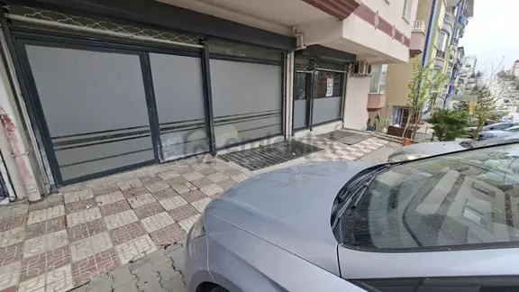 Acil Acil Atakent'te 1512 Cad. Üzeri Depolu İşyeri 140 M 1