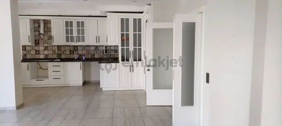 Lemas Emlak : İ. İnönü Blv Üzeri 4+1 Satılık Daire 2