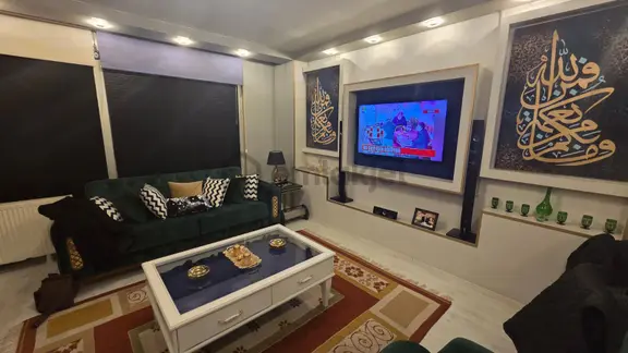 Beylikdüzü Metrobüs Durağında Bahçe Kullanımlı Eşyalı Kiralık 1+1 Daire Remax Kaya 1