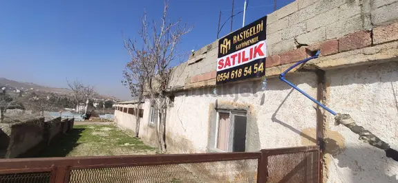 Rastgeldi Gayrimenkul'den Satılık Ahır 1