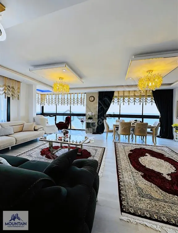 Komple Deniz Manzaralı, Yalı Edasında Satılık 2+1 Lüx Daire 2