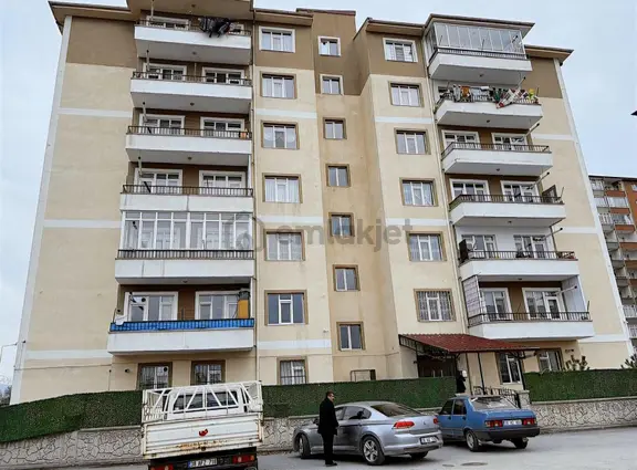 Yunusemre Mah. Bakımlı Satılık 3+1 1