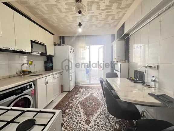 Koza Emlak'tan Mustafa Kemal Mahalsinde Site İçinde Ara Katta E Banyolu Asansörlü 3+1 Satılık Daire 2