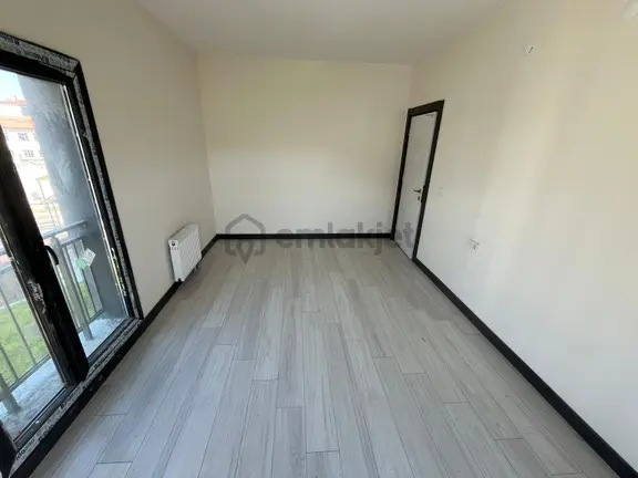 Akgedik Zeki Emlak'tan 3. Etap'ta Satılık 2+1 Açık Mutfak Daire 1