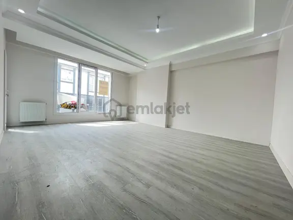 Yusuf Emlak’tan Sultanmurat Mahallesi'nde Satılık Ferah 3+1 Daire 1