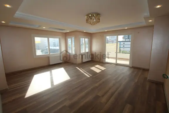 İdol'den Yenişehir'de Sayapark Civarı Full Yapılı Bağımsız Mutfak 4+1 1
