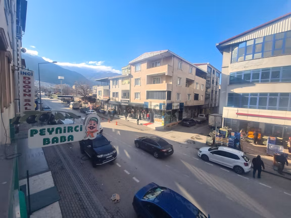 Doğubey'den Yıldırım Çınarönü Caddesine Cephe Kiralık İşyeri 1