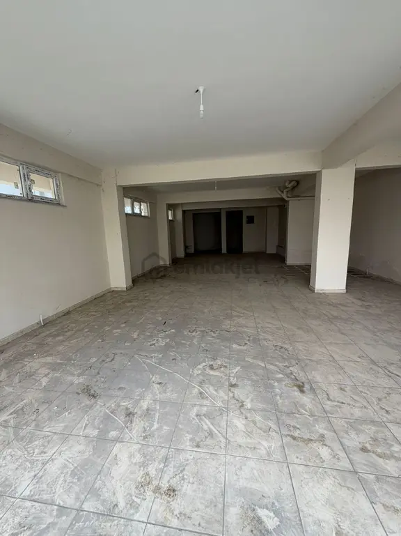 Muratlı İstiklal Mah. Satılık 238 Metre Kare Dükkan 2