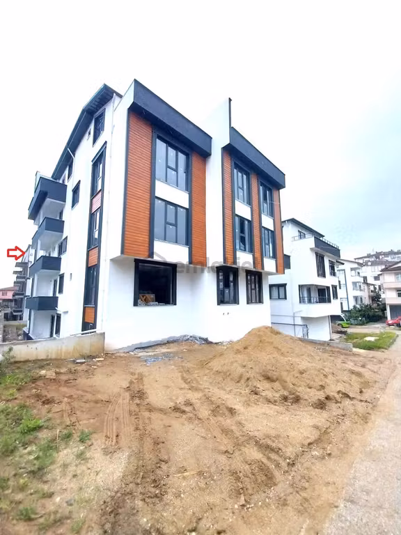 Kocaeli Gölcük Piyalepaşa Mahallesi Satılık 3+1 Sıfır Daire 2