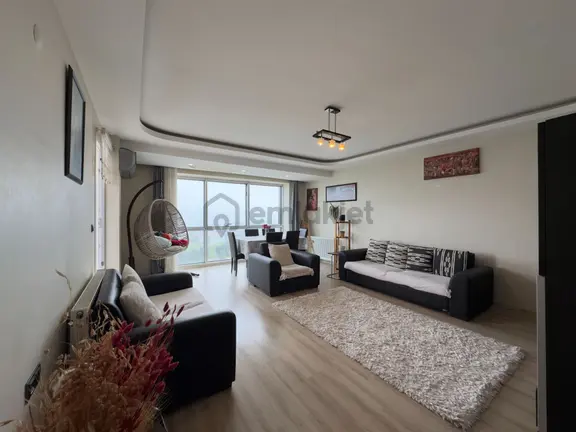Bayraklı Ziyam 8’de Deniz Manzaralı Son Kat – Site İçi, Geniş & Prestijli 3+1! 1