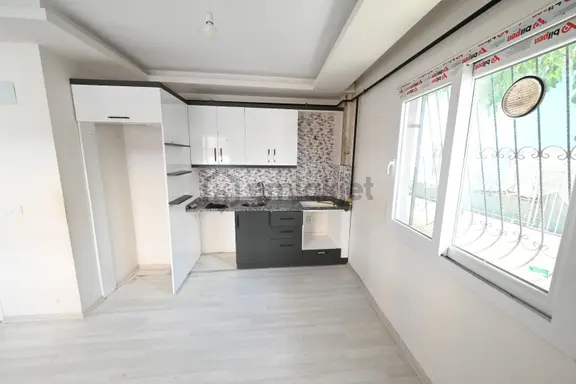 Üstünkent'ten Aydınlıkevler'de Forum Avm Yakını 2+1 Satılık Daire 2