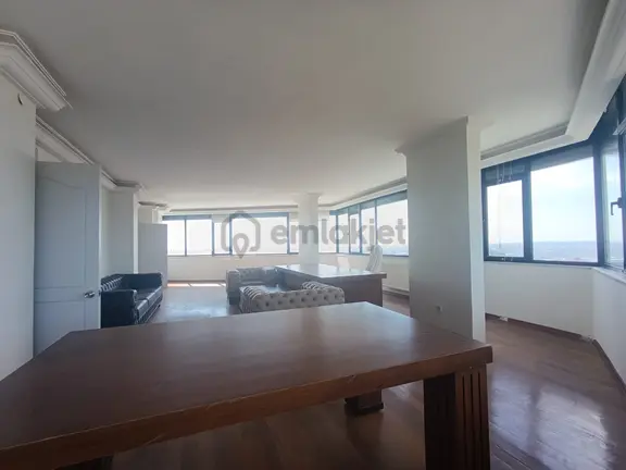 Kavacık Plazalar Bölgesinde Deniz Ve Doğa Manzaralı 600 M Ofis 1