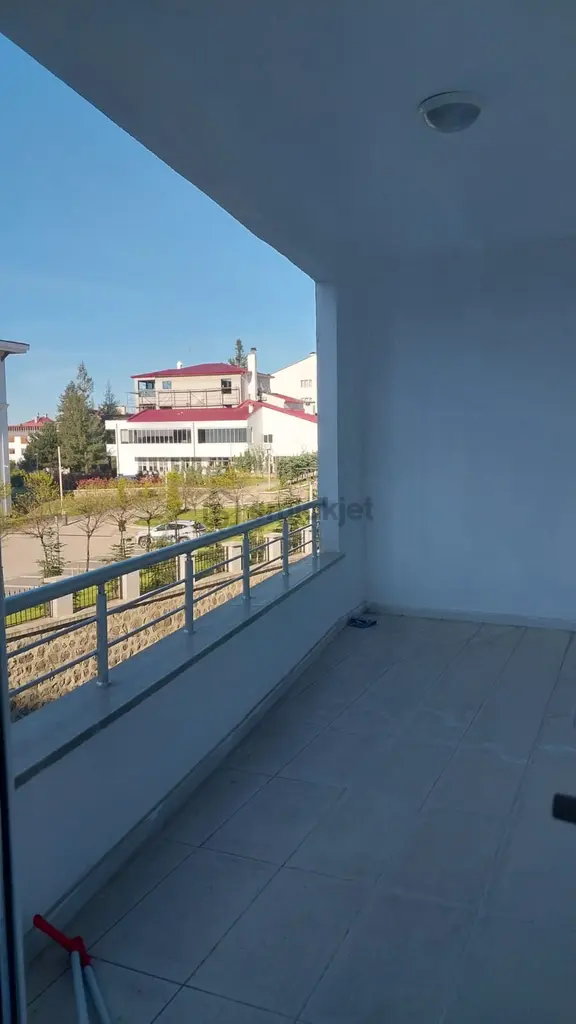 Mbt Gayrimenkul Satılık 3+1 Masrafsız Full Eşyalı 1