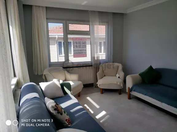 Sakarya 2 Cad. Yanı Satılık Bakımlı 2+1 Kapalı Balkonlu Daire 2
