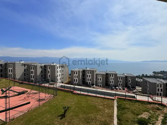 Full Manzara-guvenlık-havuz-sosyal Alan-otopark-full Eşyalı-doğalgazlı 3+1 Lüx 168 M2 1