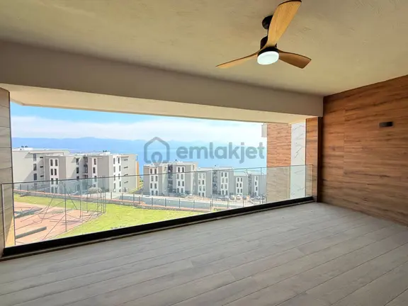 Full Manzara-guvenlık-havuz-sosyal Alan-otopark-full Eşyalı-doğalgazlı 3+1 Lüx 168 M2 2