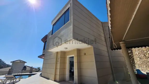 Alanya Tepede 4+1 İki Katlı Ozel Sauna 330 M2 Satılık Villa 1