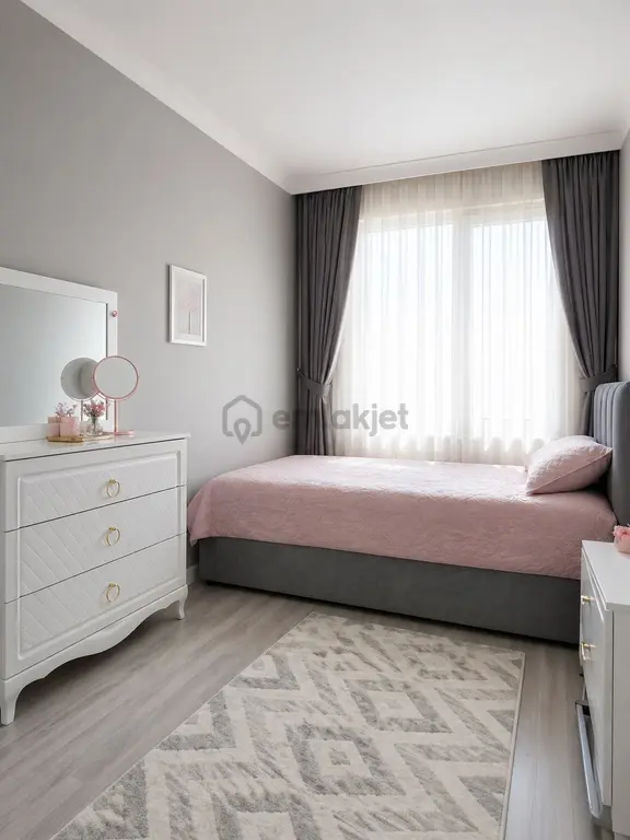 Üçevlerde Ferah 2+1 120 M² 4. Kat Avantajlı Satılık Daire 2