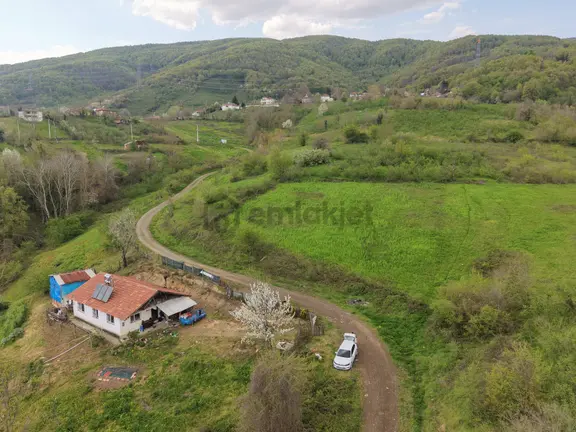 Emlak Evim - Hendek Güldibi Mh. Doğa İçinde 3.295 M2 İmarlı Arsa 2