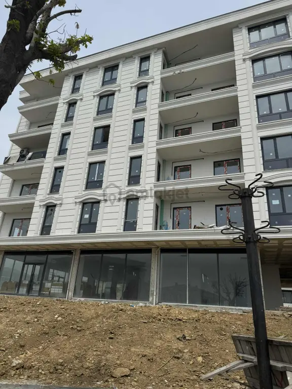 Büyükçekmece Mimaroba Yüksek Kira Getirili Ticari Satılık Dükkan 1