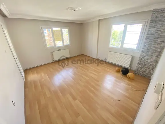 Buca İşçievleri Vergi Dairesi Yakını Barış Mah.de 3+1 115m2 Dgazlı Havadar Kiralık Daire 1