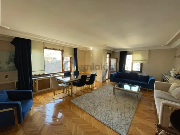 Nişantaşı Teşvikiye Ferah Sokakta 3+1 Asansörlü Satılık Daire 1