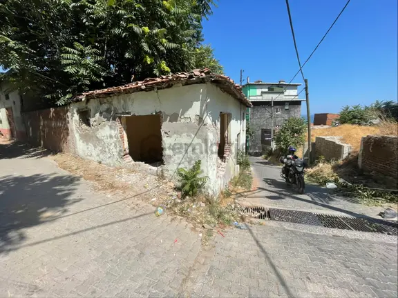 Tekirdağ Süleymanpaşa Zafer Mahallesi Satılık Arsa Ve Müstakil Ev 2