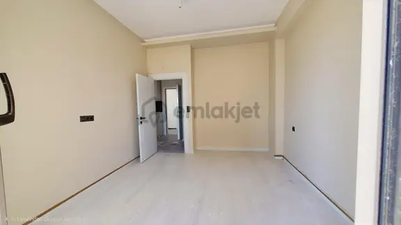 Altıntaş 40lık Yol 2. Parselde Site İçinde Havuzlu 1+1 Satılık 2