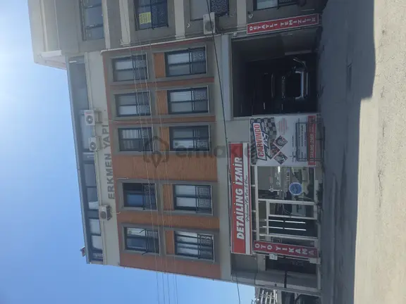İzmir Çiğli Balatçıkta Kiracılı Satılık İşyeri 2