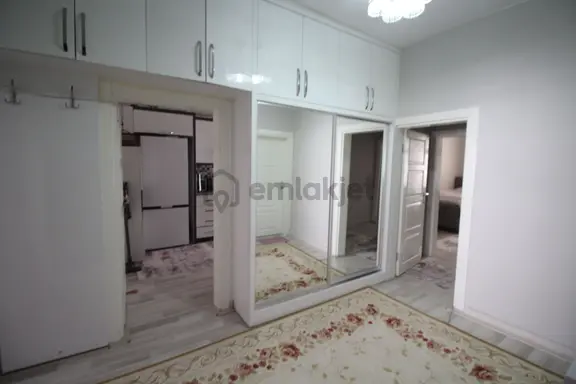 Aksaray Fatih Mahallesi Atasaray Cami Civarı 3+1 Satılık Bakımlı Daire 2