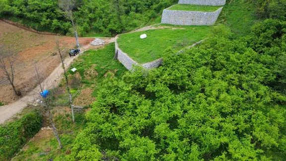 Trabzon Yomra'da Satılık Arsa (taş Duvarı Yapılmış) 1