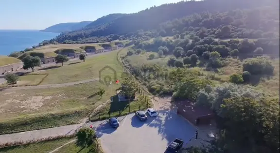 Remax Area'dan Çanakkale Boğazı Manzaralı Arsa 2