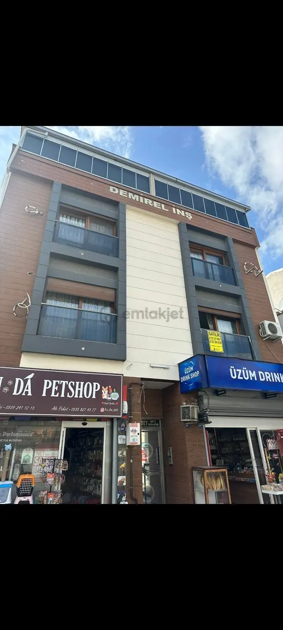 Hastane Yakını Ve İzban Karşısı Önü Açık İki Cepheli 1+1 2
