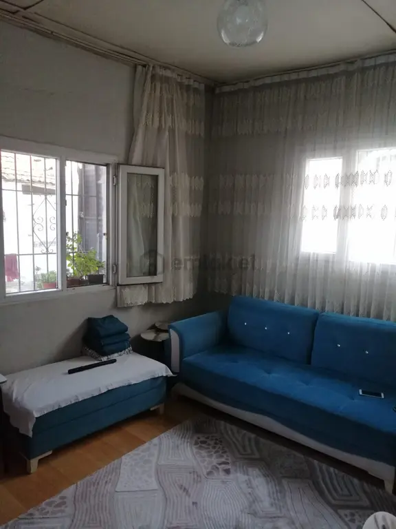 Acil Konak Ulubatlı Mahde 145m2 Arsa İçerisinde Müstakil 2+1 Ev 1