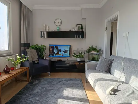 Oturuma Hazır Tadilatlı Ferah 2+1 Daire 1